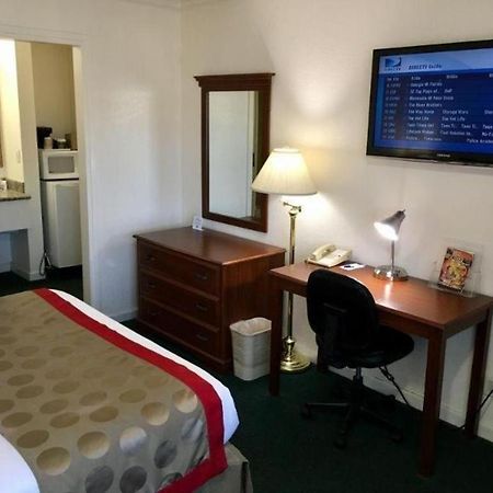 Pacific Motor Inn Сан Хосе Екстериор снимка